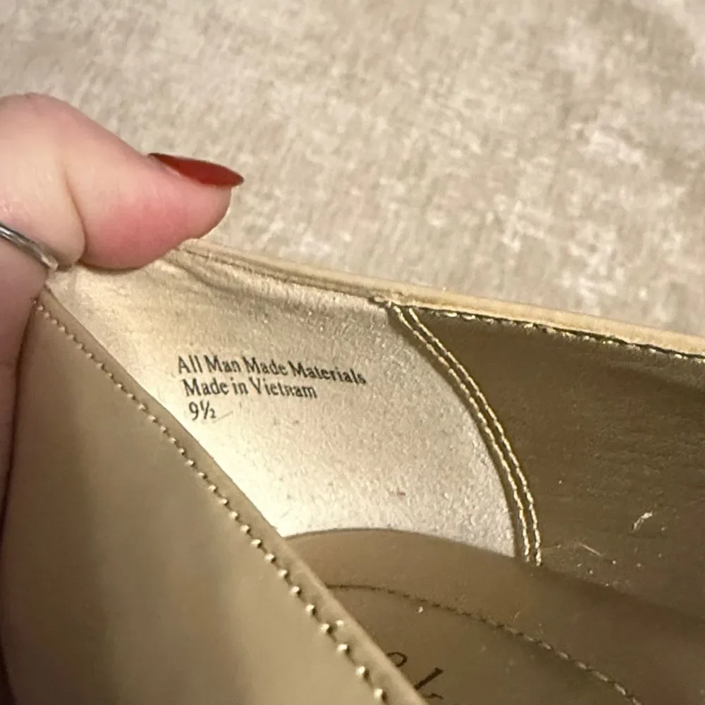 Kelly & Katie Nude Heels